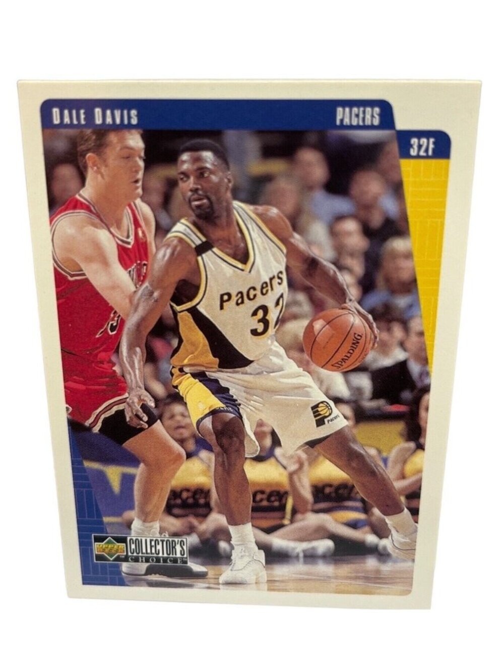 1996 Dale Davis NBA Collector’s Choice Trading Card Indiana Pacers #55
